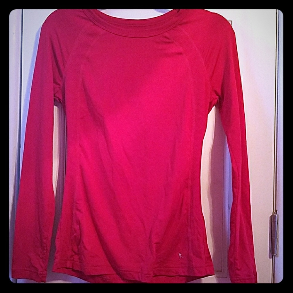 Athletic shirt